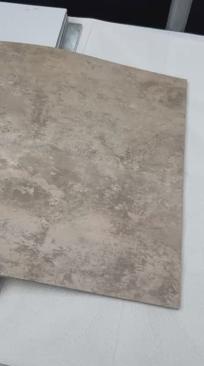 Piso Vinílico Autoadhesivo Baldosa BR5 45.7 x 45.7cm – Revestimiento Impermeable PVC, Fácil Instalación, Diseño Moderno Tipo Baldosa y Decorativo Para Cocina, Living y Dormitorio